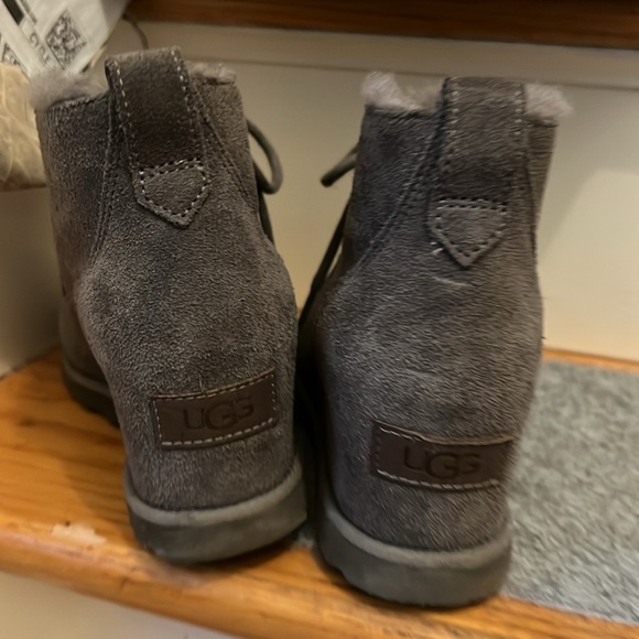 Gently loved UGG wedge booties - Picture 3 of 3
